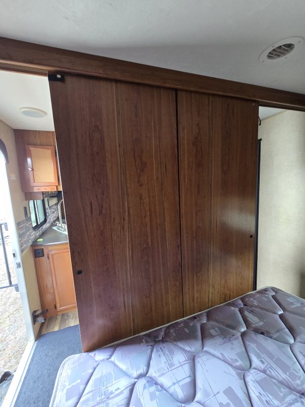 2015 Starcraft Travel Trailer - Image 14