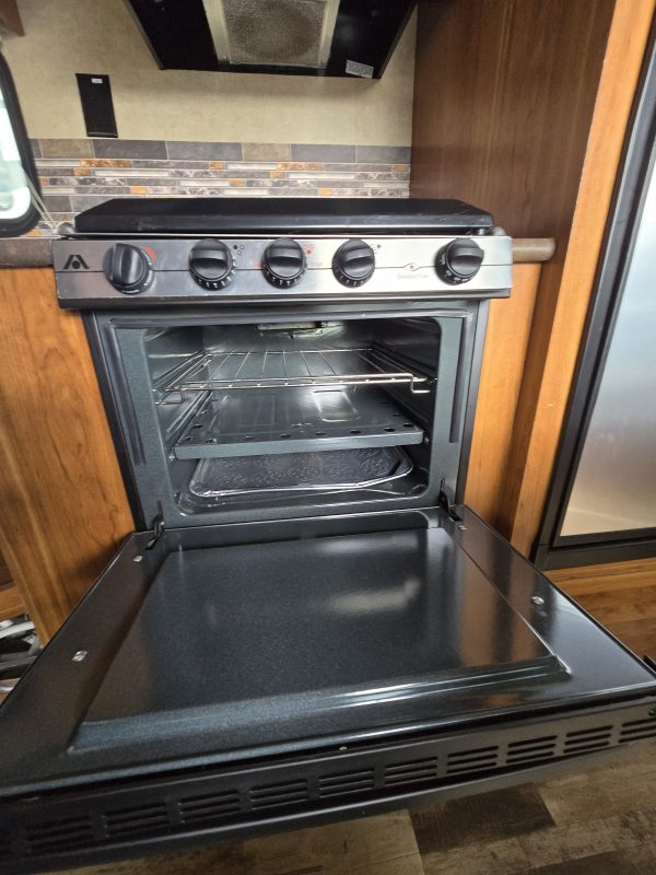 2015 Starcraft Travel Trailer - Image 20