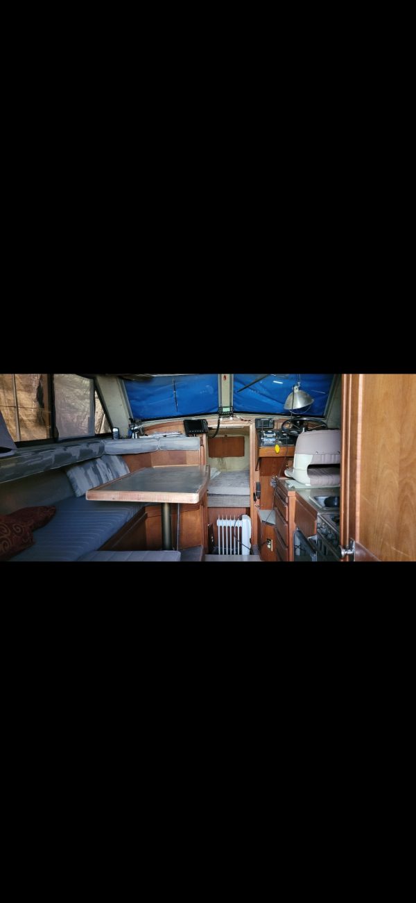KORALDANSER 28’ Fairline Fly Bridge - Image 12